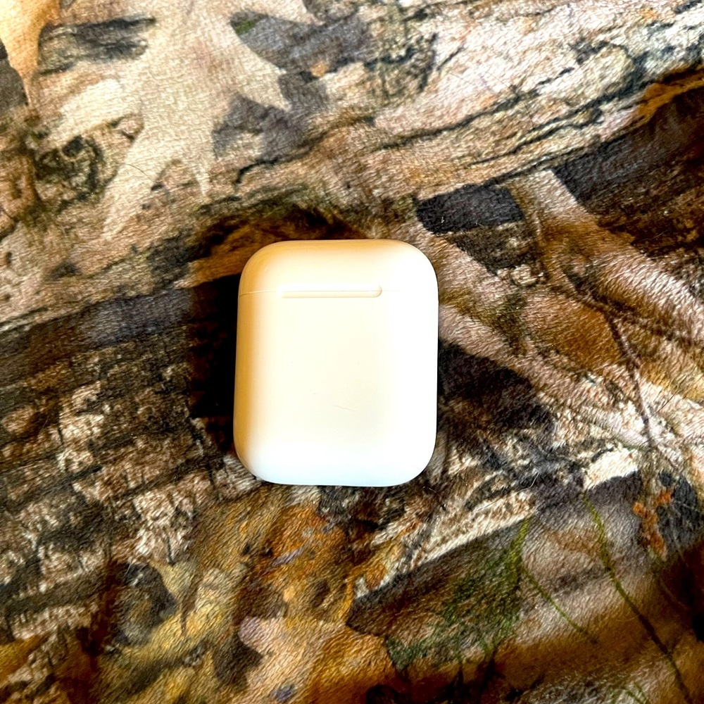 Apple AirPods 2nd generation